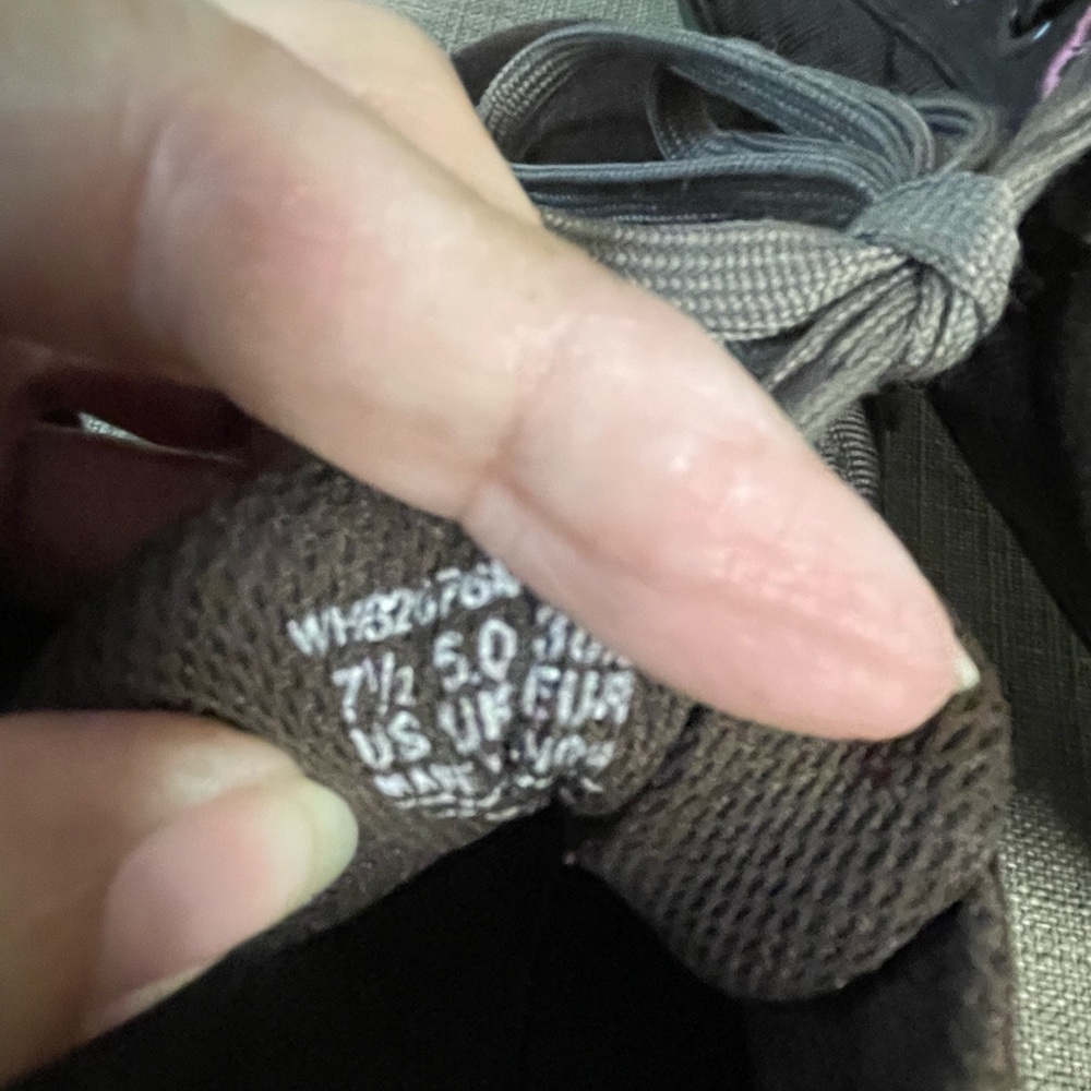 KEDS - Picture 6 of 7